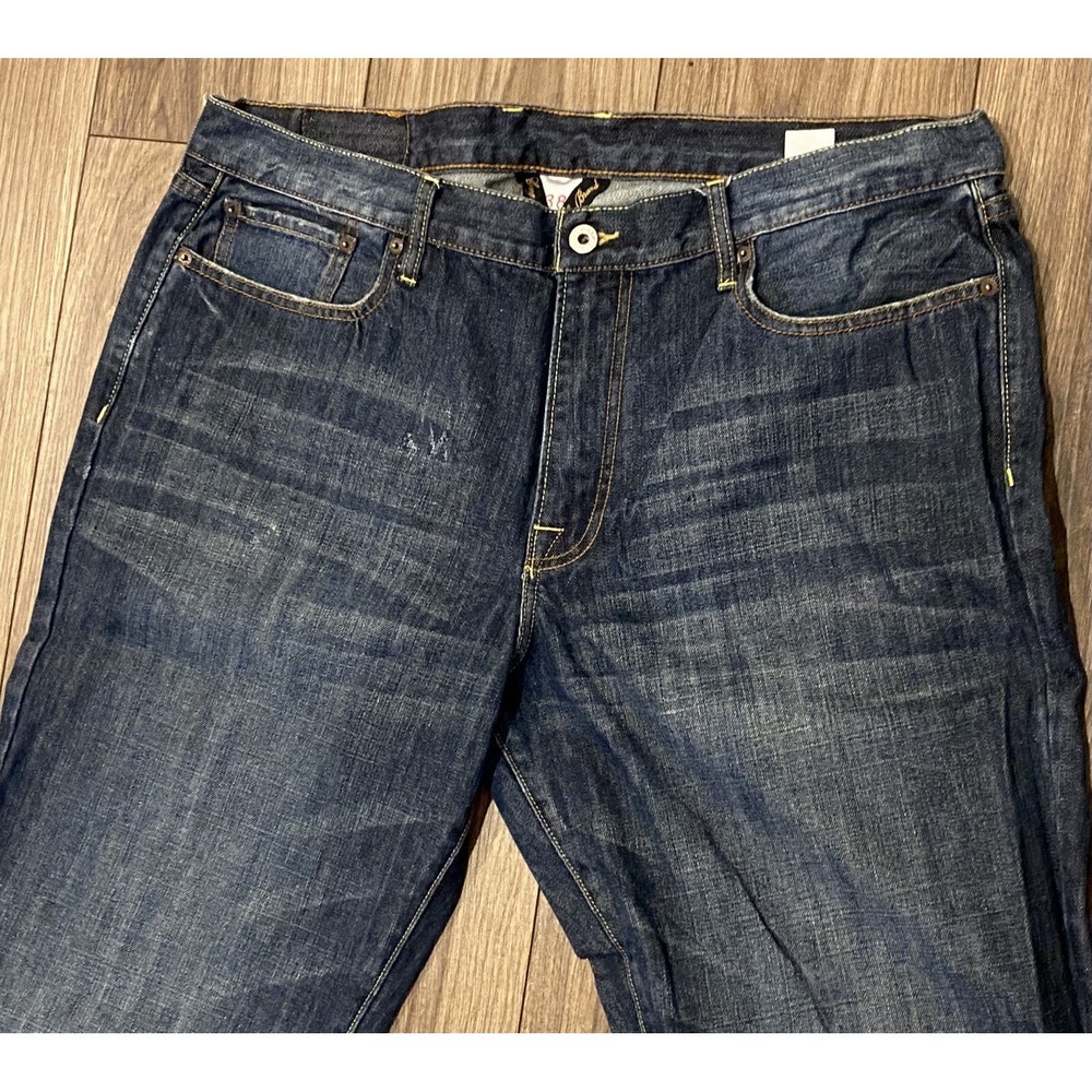 Lucky Brand Mens Vintage Straight‎ Blue Jeans size 38x31 Handsome Fading 7MP1213